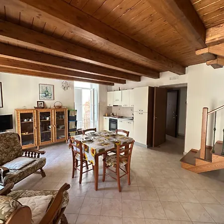 Affaccio Sul Mare Attico